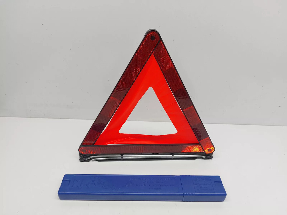 BMW 6 SERIES E63 E64 LCI EMERGENCY HAZARD WARNING LIGHT TRIANGLE 2008