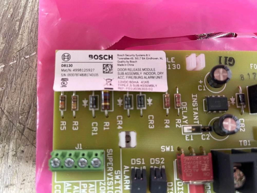 BOSCH D8130 Door Release Module NEW
