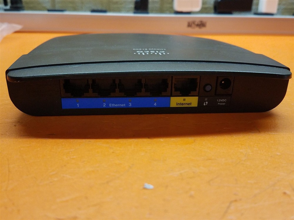 ⭐️⭐️⭐️⭐️⭐️ Cisco Linksys E1200 V2 Wireless Router No AC Adapter