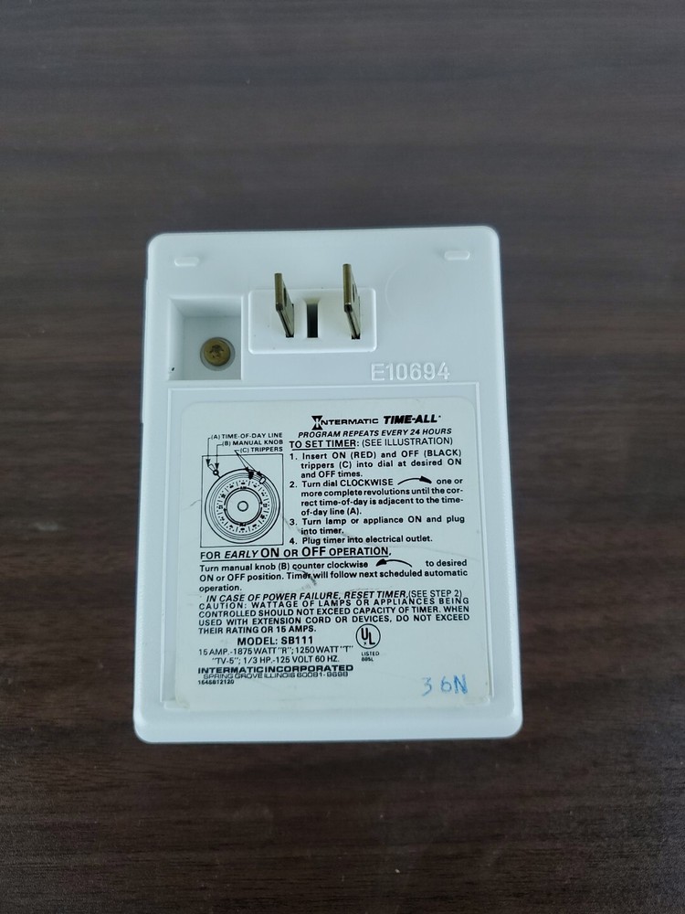 Intermatic 24 Hour Lamp & Appliance Timer 1 On/Off Setting SB111