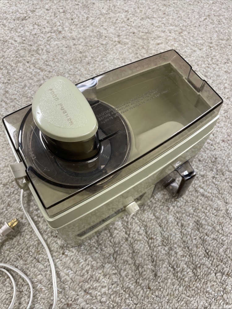 Vintage Oster Automatic Pulp Ejector Juicer