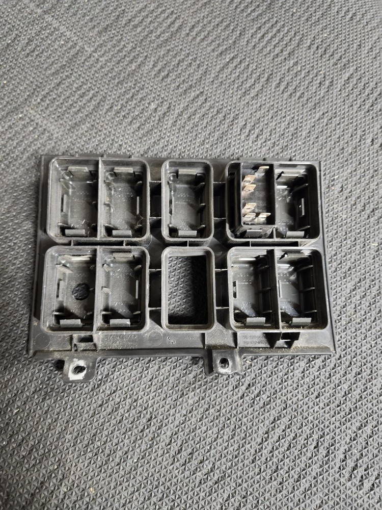 2006 Volvo VNL 780 DASH SWITCH BOARD USED OEM