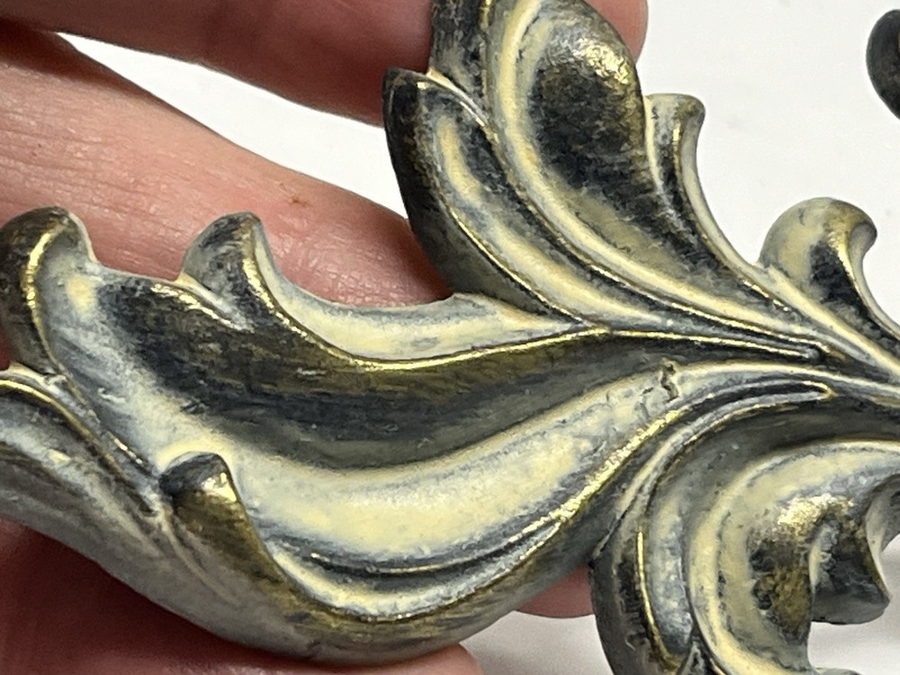 Vintage NOS 9 1/4” Decorative Brass/Whitewash Fixed Drawer Pull