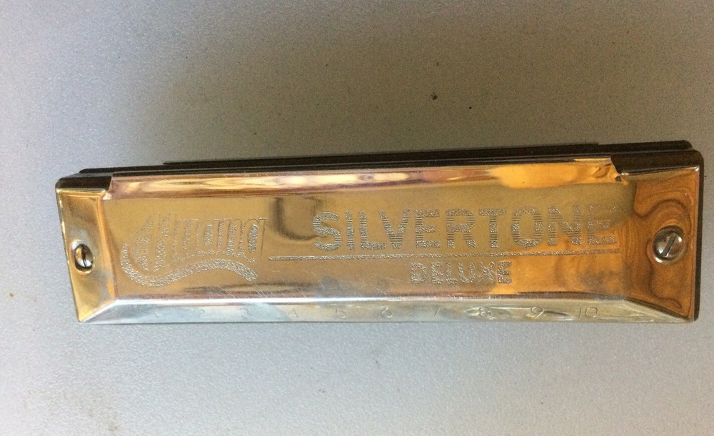 Huang Silvertone deluxe harmonica. 10 Hole. No Case used