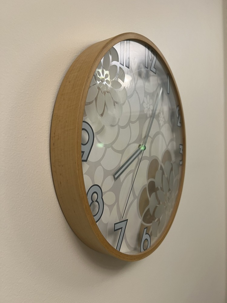 vintage clocks wall