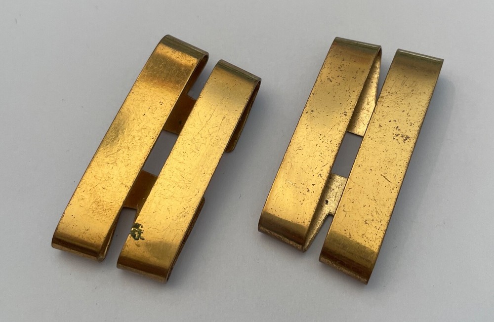 Metallic Shoulder Grades. lieutenant. A14 (L52)