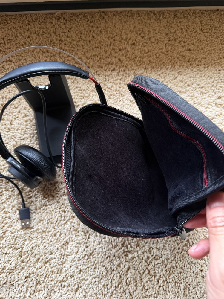 Plantronics J9 - Bluetooth Wireless Over The Head Headset