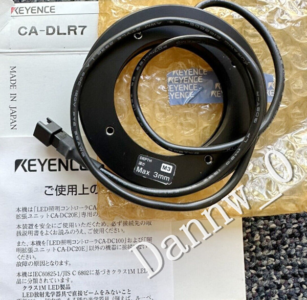 NEW IN BOX KEYENCE CA-DLR7 Light Source