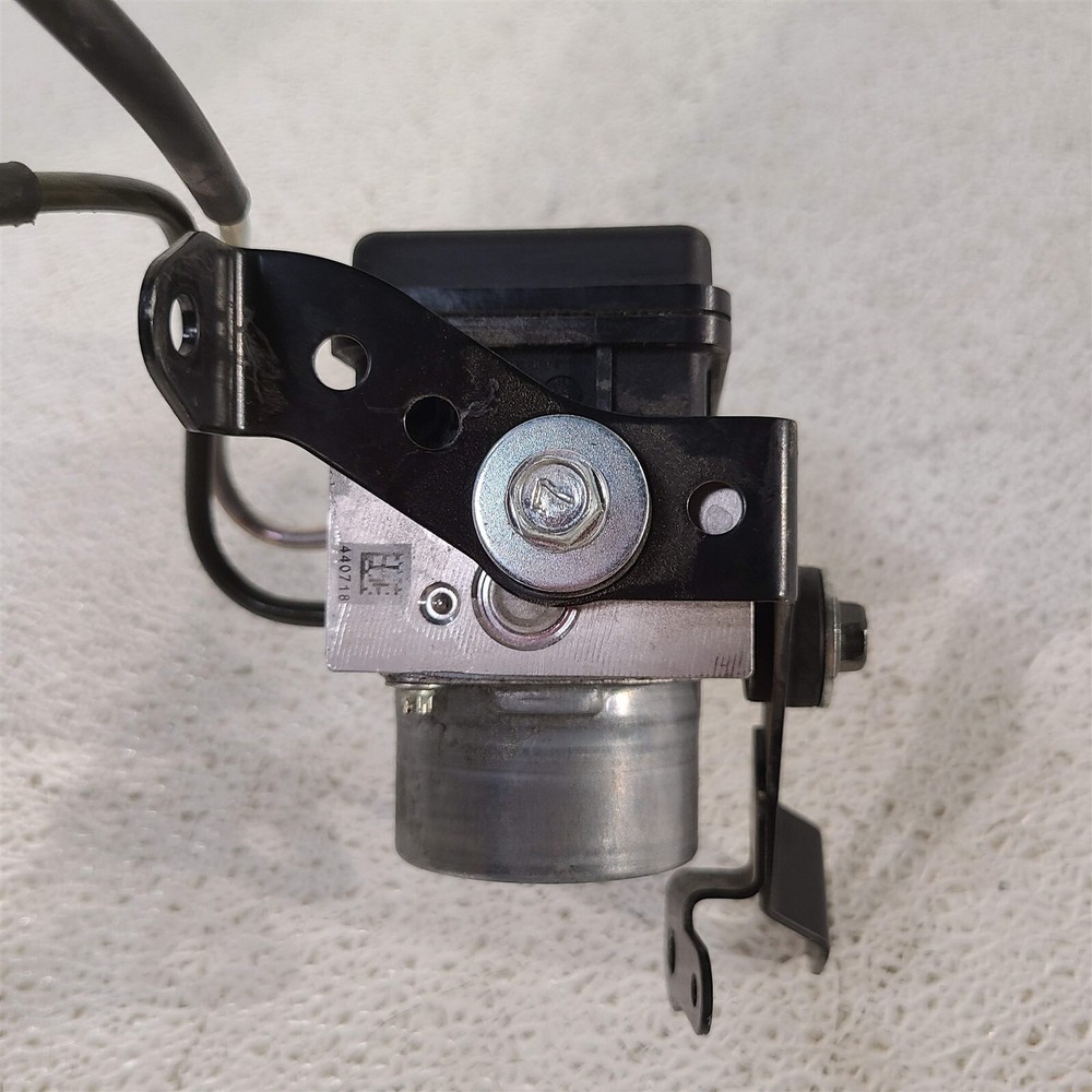 2020 Kawasaki EX650 Ninja ABS Pump PS1014