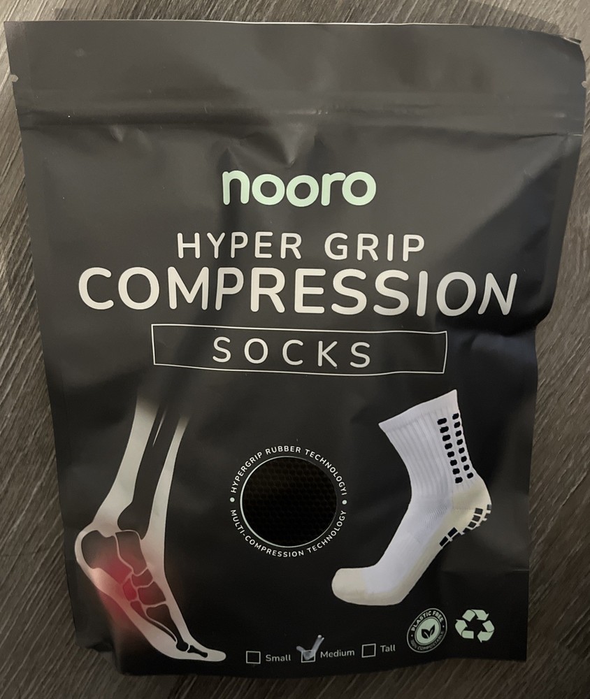 Nooro HYPER GRIP COMPRESSION SOCKS SIZE MEDIUM -NEW