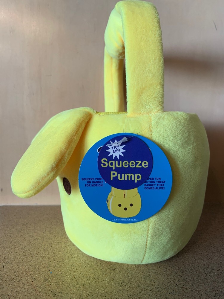 Easter Peeps Yellow Flipeez Treat Basket - NWT