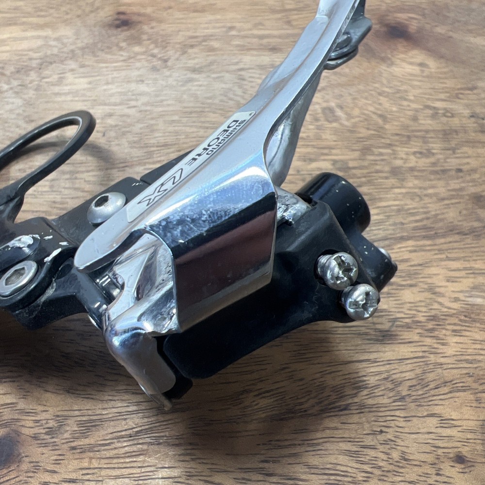 Shimano LX FD-M567 3x8s Front Derailleur MTB E-Type BB Mount Top Pull