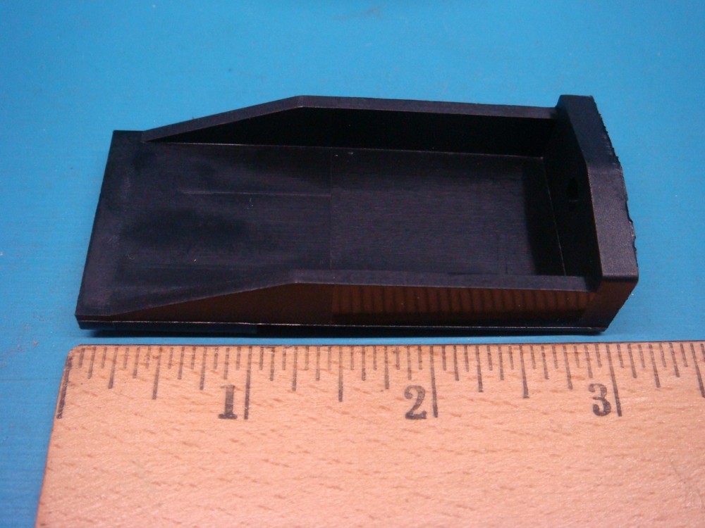 (1) DILLBLOX 59114 2" MOUNTING LEG BLACK PLASTIC FOR DIODE MODULE