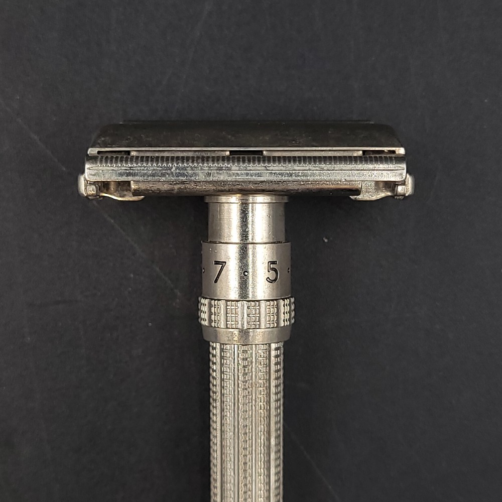 1962 Gillette Slim Adjustable 1-9 DE TTO Razor Date Code H1