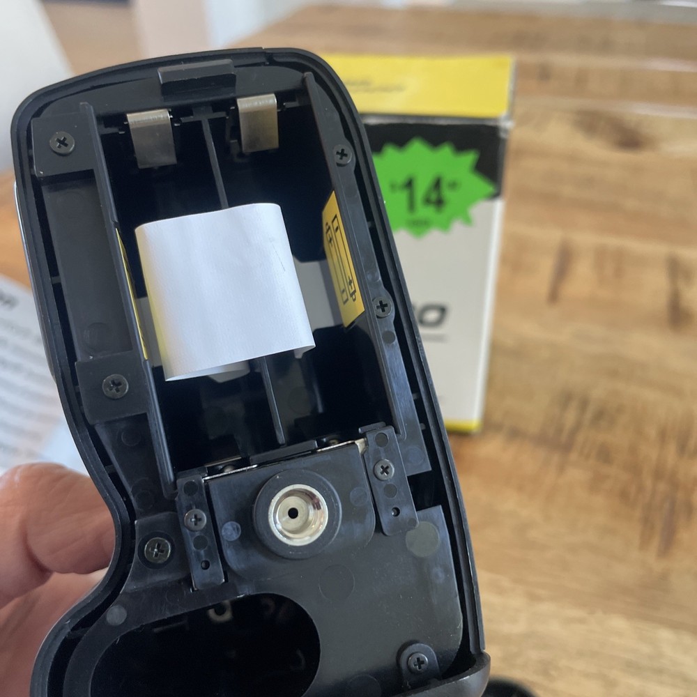 Nikon MB-E5000 AA Battery Pack Grip