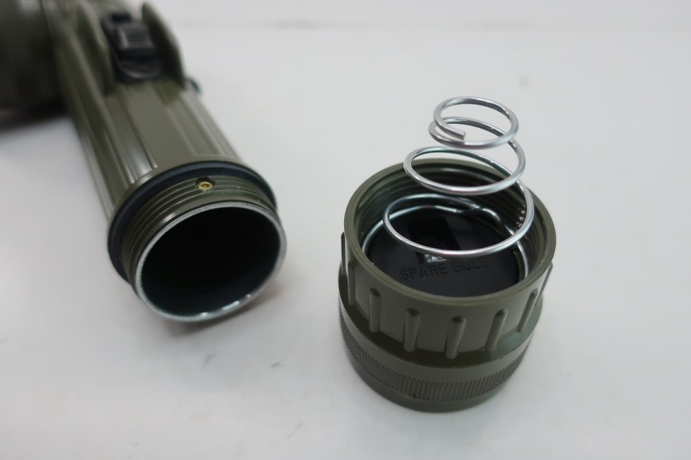 Fulton MX-991/U Angle Head Flashlight w/ Lens & Extra Bulb - Please Read