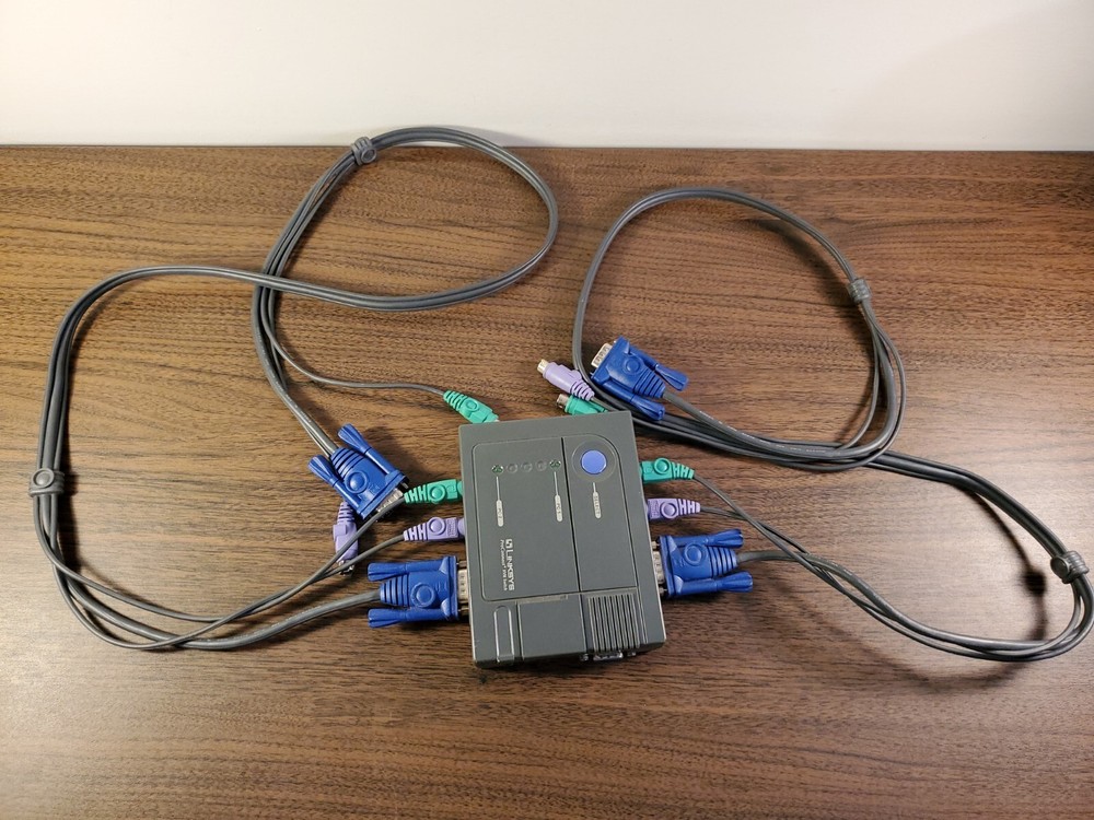 Linksys ProConnect 2-Port Compact KVM Switch PS2KVM2 w/ Cables - untested