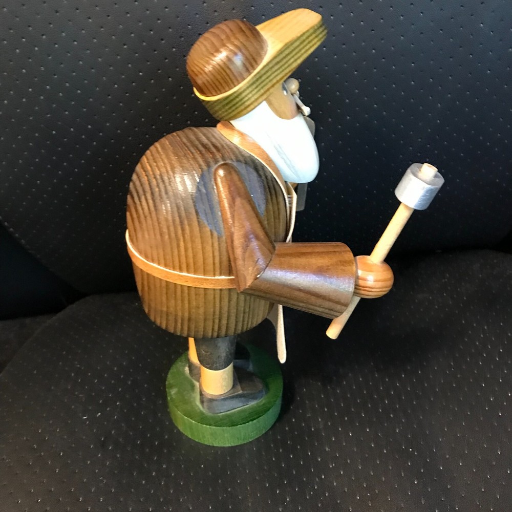 Unmarked German Smoker: Wood Worker - AOx