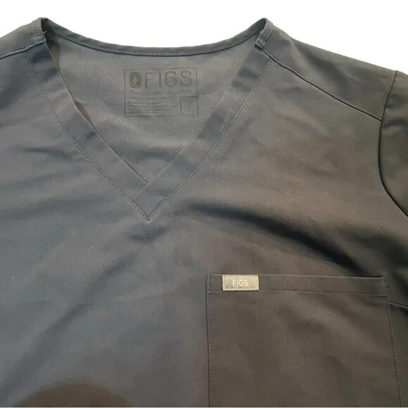 FIGS Technical Scrub Top Size Large PO 1576