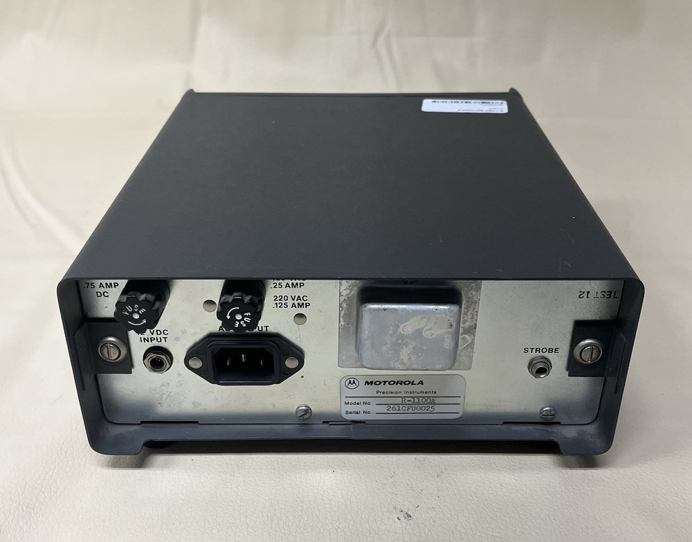 MOTOROLA CODE SYNTHESIZER R-1100A W/Power Cord