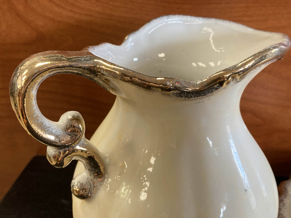 Vintage Mini Pitcher and Basin with Apple Illustration