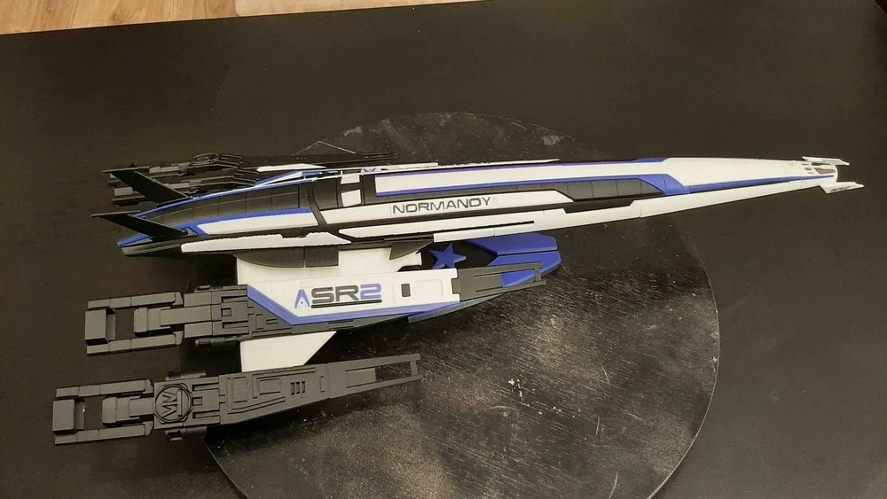 MASS EFFECT SSV Normandy SR2 Spaceship Painted Model 3D Print