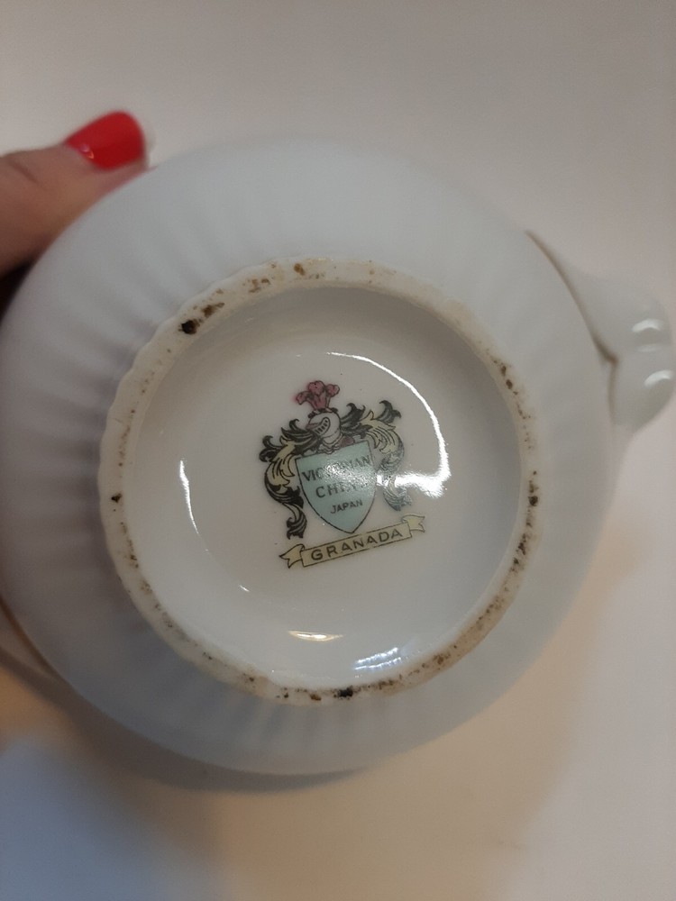 Granada Victorian China Lidded Dish C3