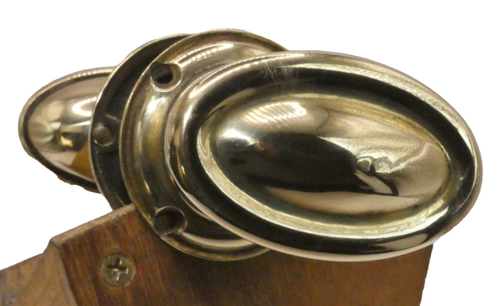 Antique brass oval mortice knobs (MK165)