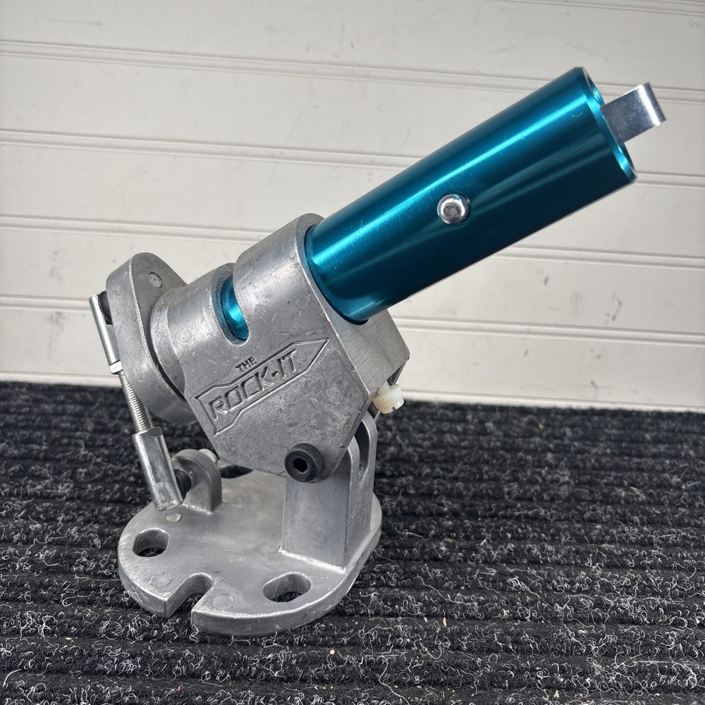 Rock-It Adjustable Bull Float Bracket