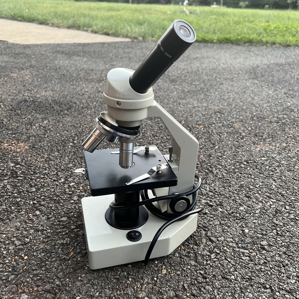 NATIONAL...MODEL #111 MICROSCOPE with 3 Objectives 4x 10x 40x