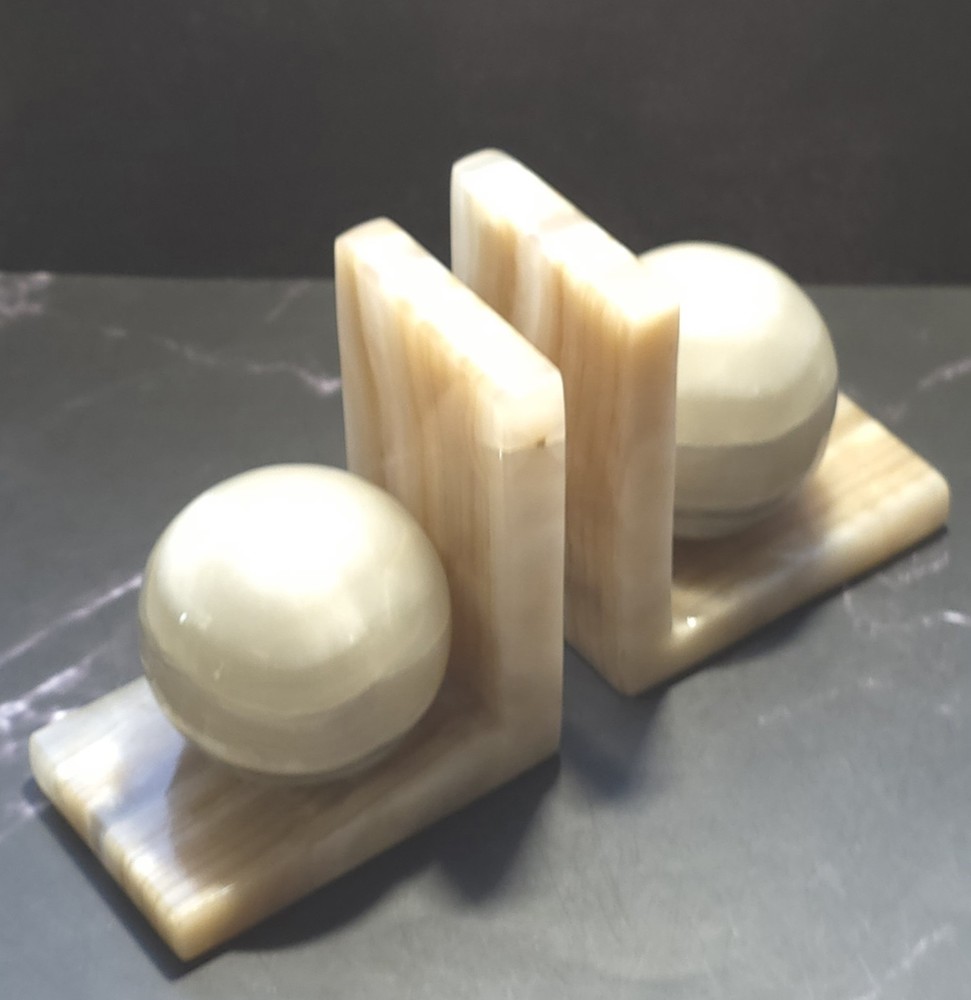 Onyx Bookends L Shaped With A Round Ball