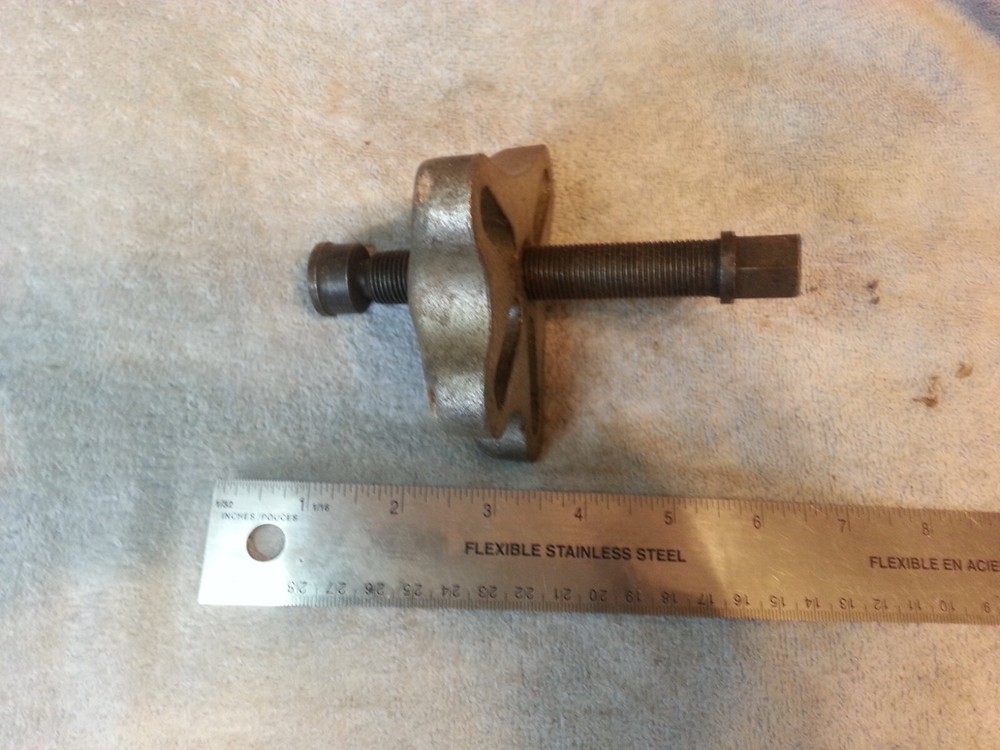 Harmonic Balancer Steering Wheel Puller 4 Way Yoke