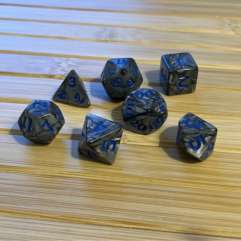 DND Dice Set - 7 Pieces - Polyhedral Dice D4 - D20 - Grey & Blue