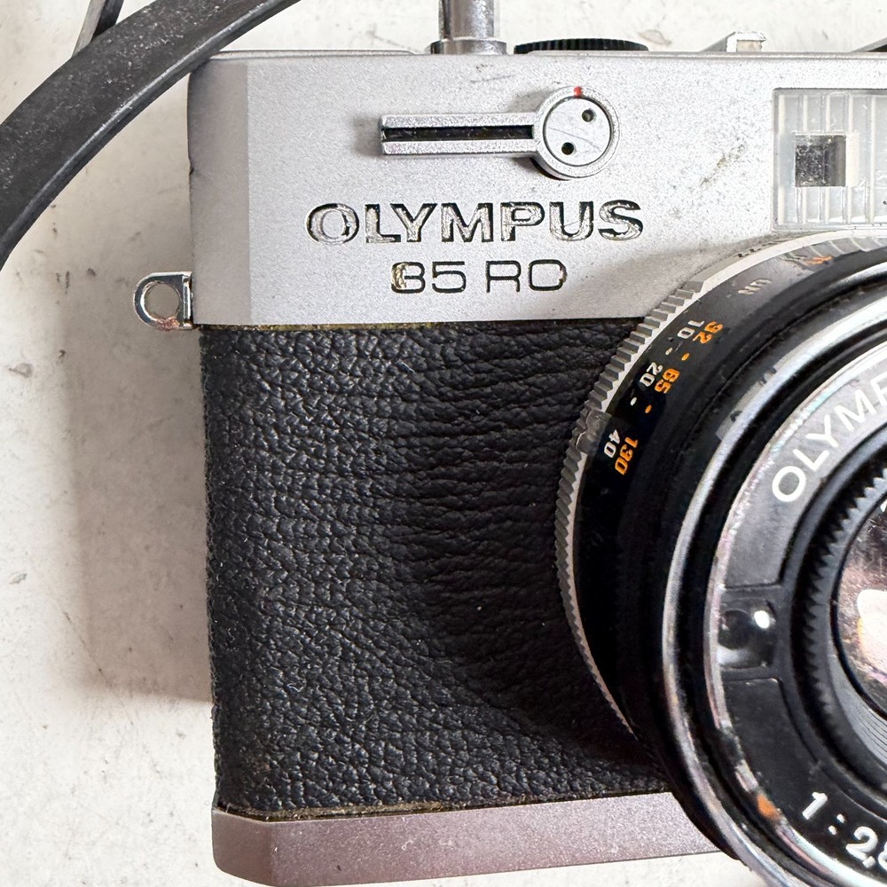 Olympus 35RC Black Silver 35mm Built-in Light Meter Portable Rangefinder Camera