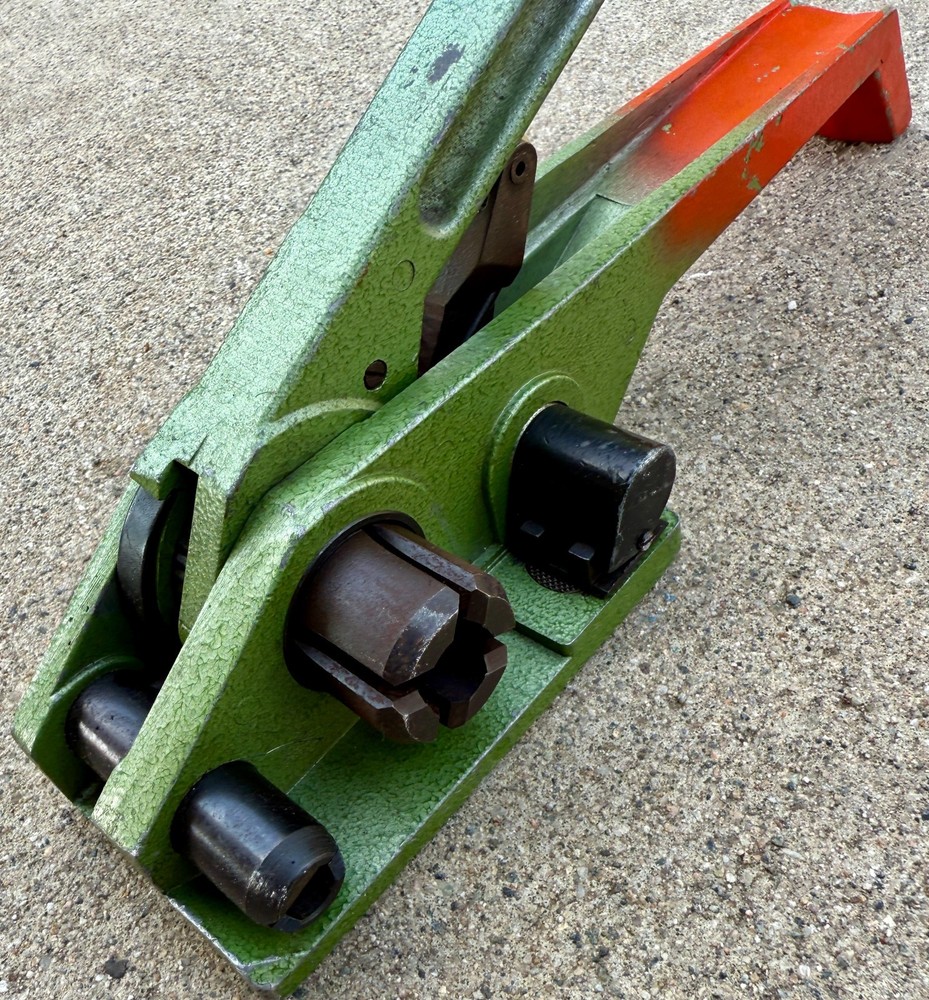 Quality Strapping Tensioner /Cutter Banding Tool for Plastic Straps
