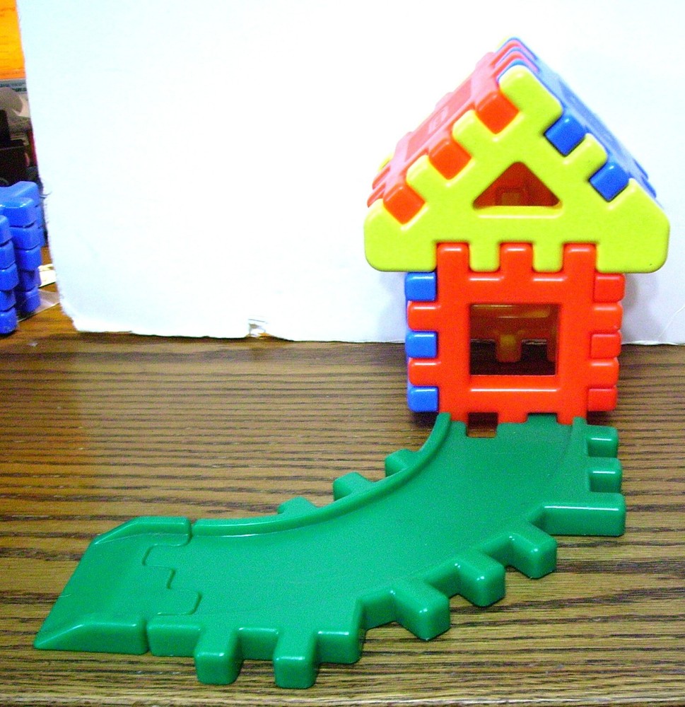 LITTLE TIKES 4 INCH WAFFLE BLOCKS
