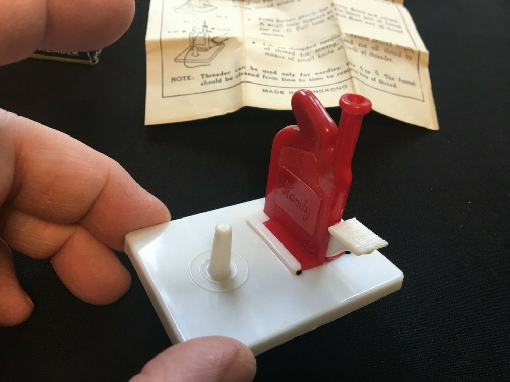 HANDY Automatic Needle Threader w/ Original Retail Box and Instruction Sheet
