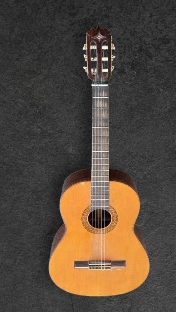 Hiroshi Abe 800 Classical Guitar Handmade Workshop