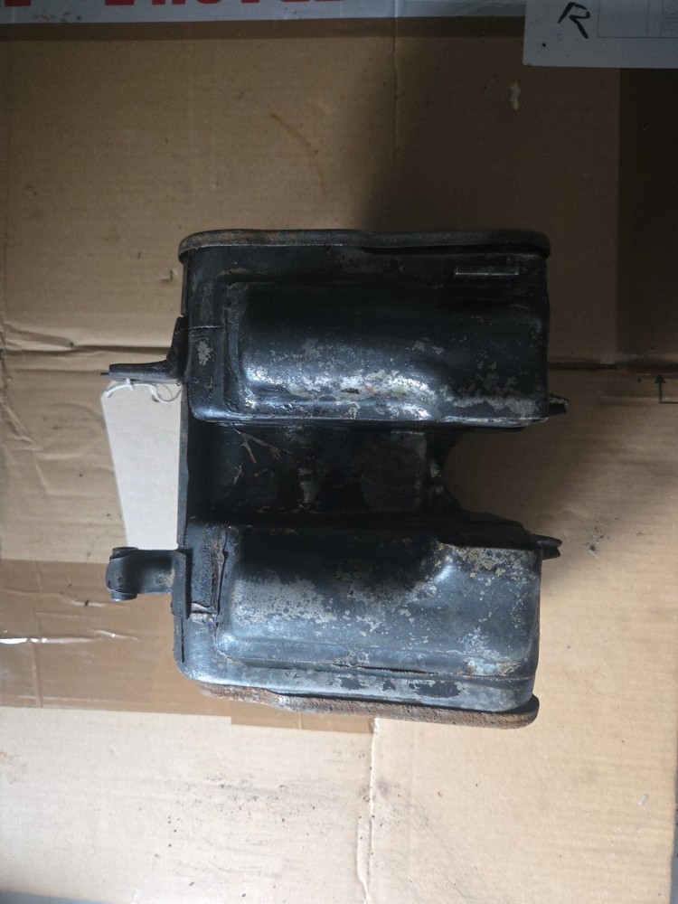 Yamaha RD200 A/B Airbox
