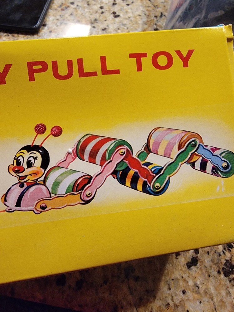 1950'S "BUGSY PULL TOY"