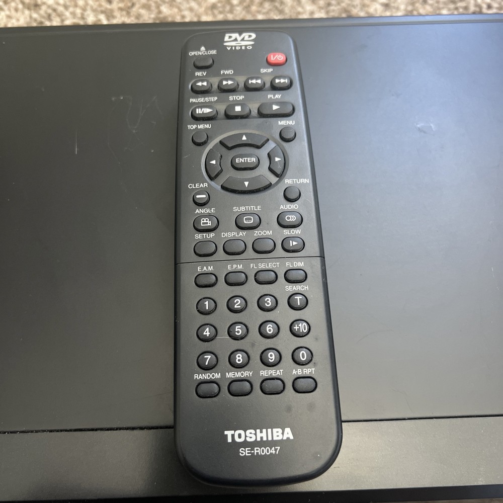 Toshiba SD-1700 DVD Video Player with Remote UNTESTED