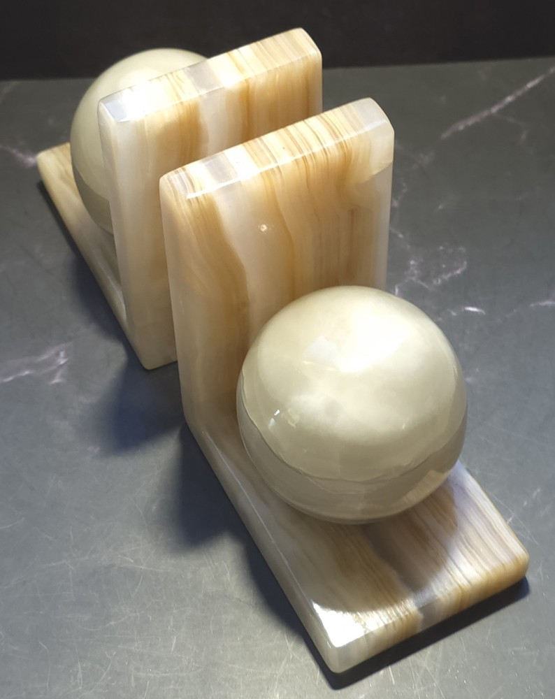 Onyx Bookends L Shaped With A Round Ball