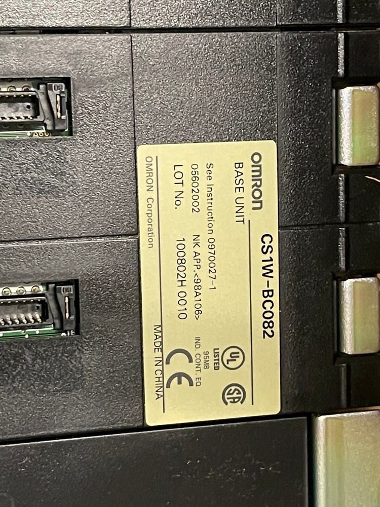 Omron CS1W-BC082 PLC Base Unit