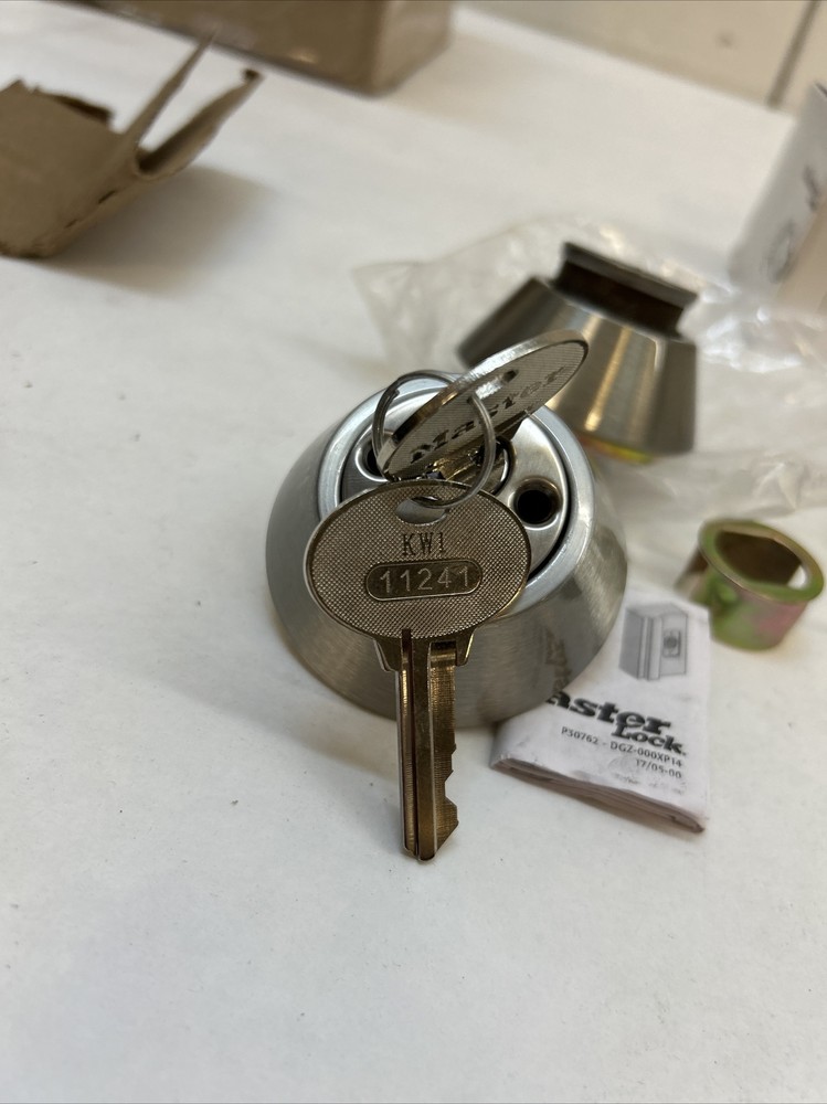 MASTER LOCK DS0715KA4S Deadbolt Satin Nickel Single Cylinder