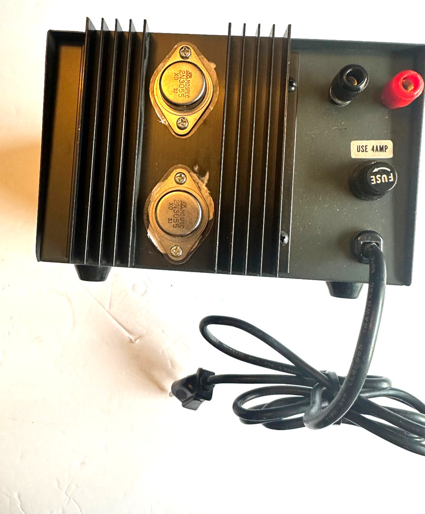 Tripp-Lite PR-10 precision regulated DC power supply