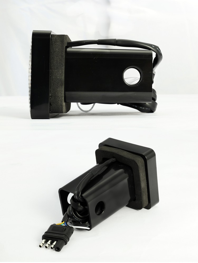 W/Running/Brake/Reverse Red/White LED Towing Hitch Cover Light For 2" Receiver