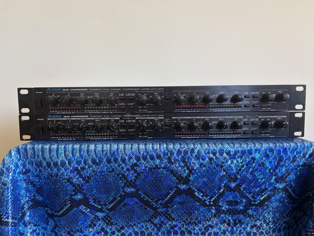 Alesis 3630 Dual-Channel Compressor / Limiter / Gate | Includes Power Supply.