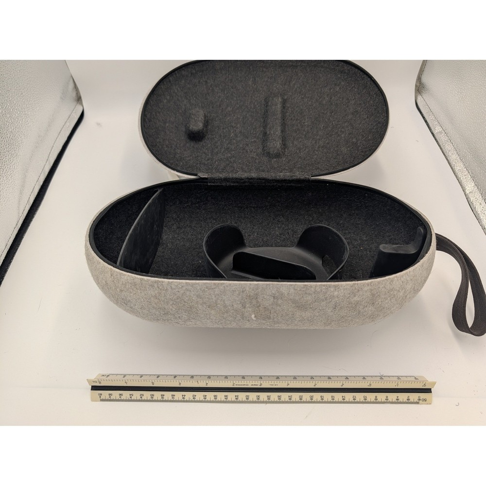 Meta Oculus Quest 2 Carrying Case Grey Felt VR Headset Controller Travel Bag