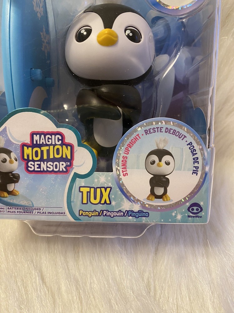 Fingerlings Tux Penguin With Surfboard Magic Motion Sensor Toy