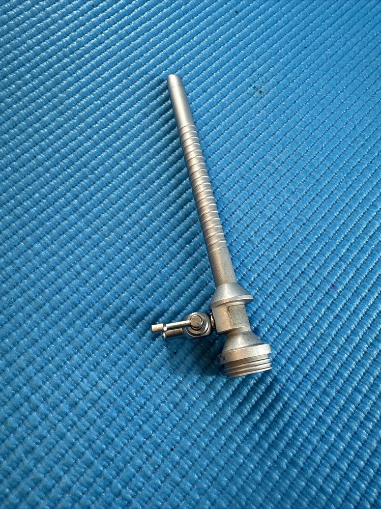ConMed CD1609FH Core Entree II 5x100mm Cannula / Sheath